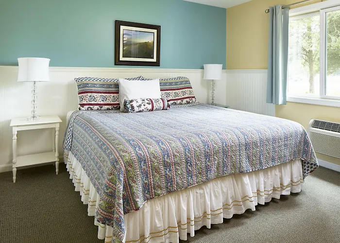 Breezeway Boutique Hotel