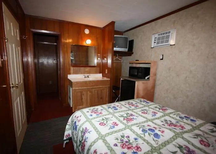 Comfort Green Motel