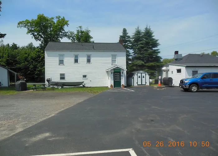 Evergreen Motel