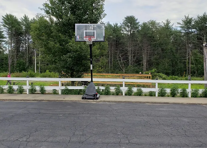 Sara Glen Motel - Saratoga Springs-Glens Falls