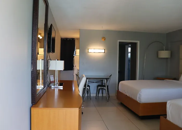 Ocean Mile Hotel