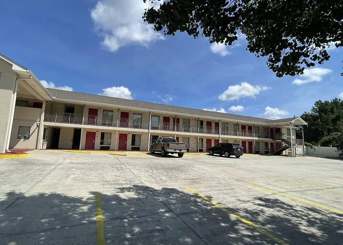 Oyo Hotel East Macon I-75