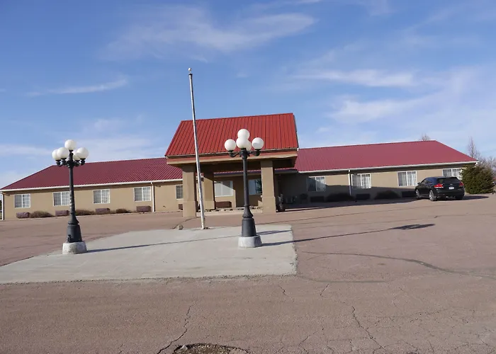 Westwood Inn & Suites Kimball I 90