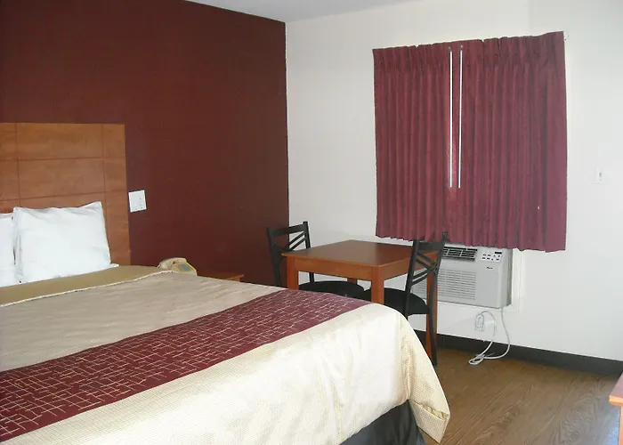 Bastrop Inn
