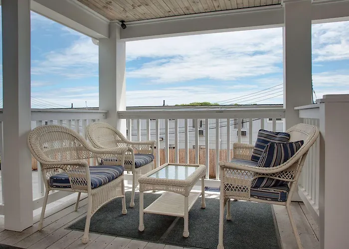 Cape Cod Harbor House Inn