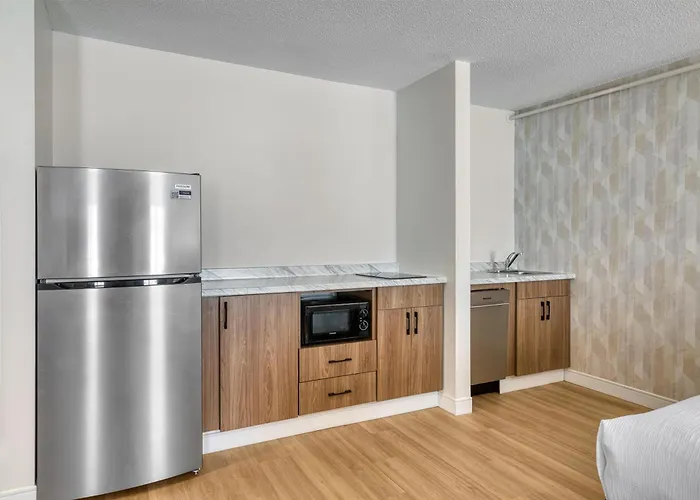 Baldwin Inn & Suites, Surestay Collection By Best Western