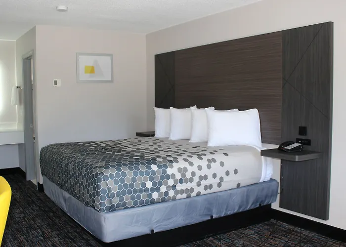Landsford Inn