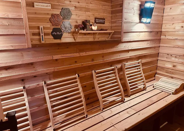 Big Lake Cozy Cub Cabin With Dedicated Hot Tub & Sauna