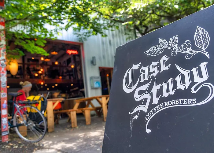 Stay Portland - The Tiny Farmhouse On Alberta