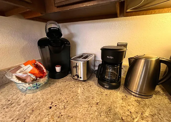 Msrc101 - Walk-To-Lifts Condo With Hot Tub, Dog Friendly