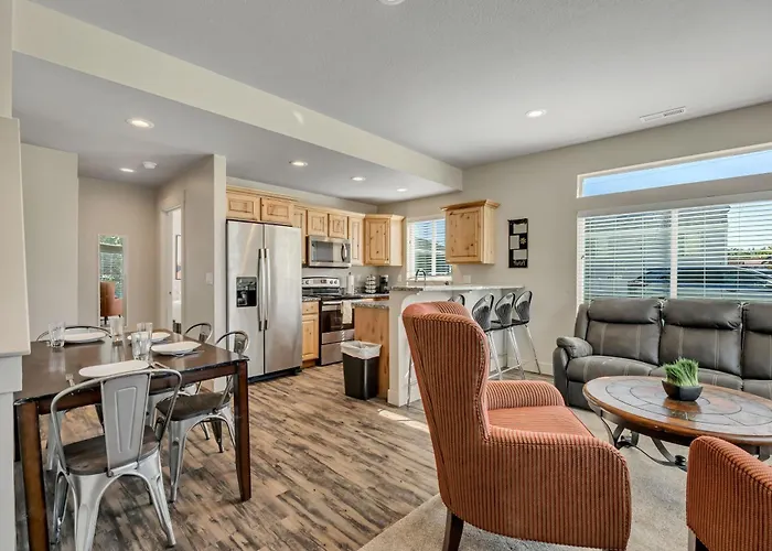 Hill Field Stays By Cloud Dream Homes