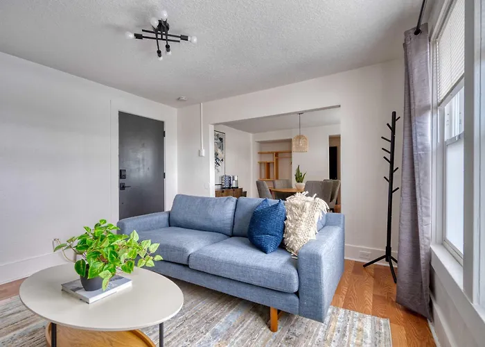 Stay Portland - La Casa Burnside - Local Eateries, Shops, And Bars