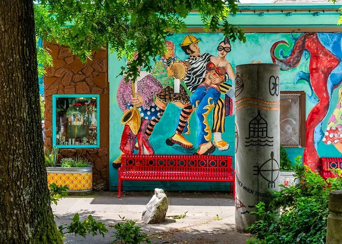 Stay Portland - The Tiny Saguaro - Walk To Local Shops & Eateries