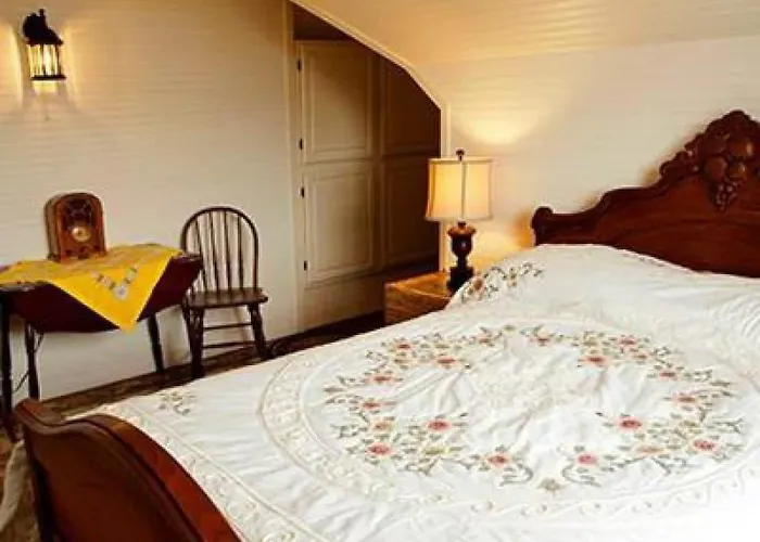 Hydrangea Inn