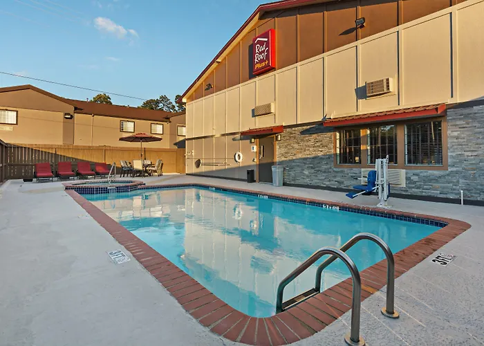 Red Roof Inn Plus+ Huntsville