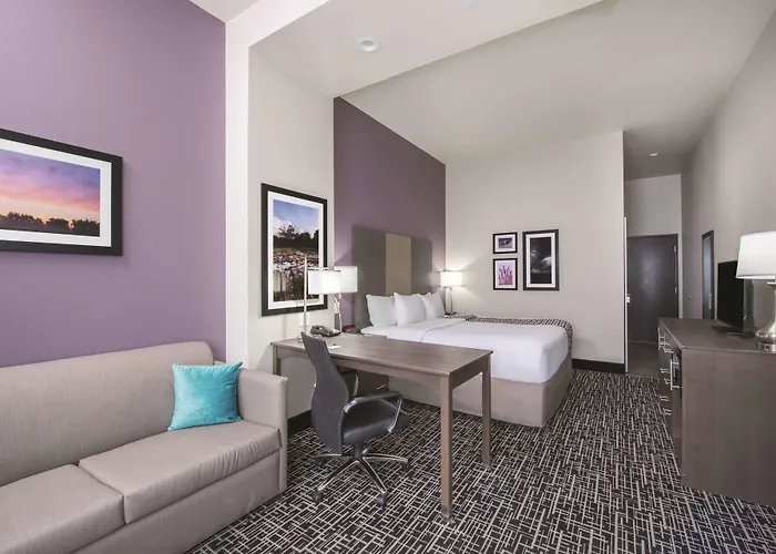 La Quinta By Wyndham Enid