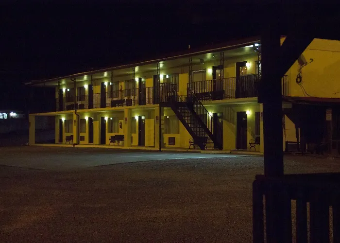 Tazewell Motor Lodge