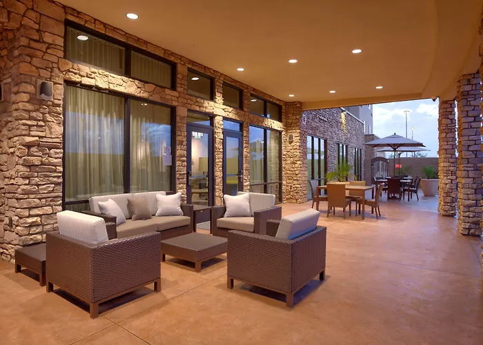 Courtyard By Marriott Phoenix Mesa Gateway Airport