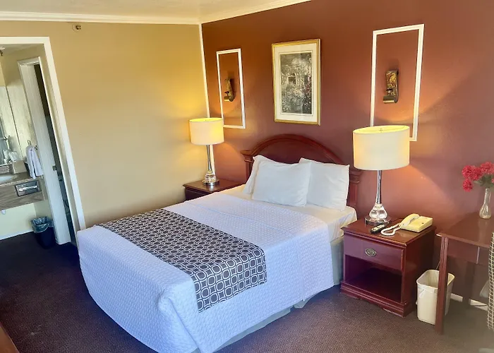 Days Inn By Wyndham Victorville - Hesperia I-15 Palmdale Road