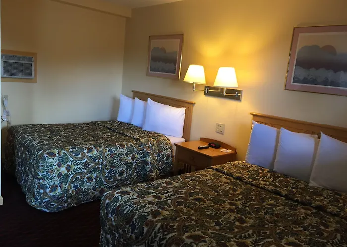 Relax Inn - Saginaw