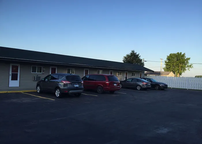 Relax Inn - Saginaw