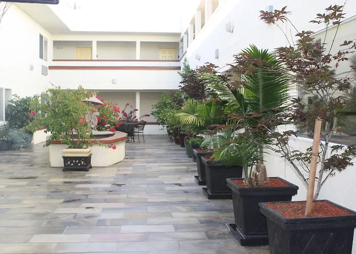 Airport Inn