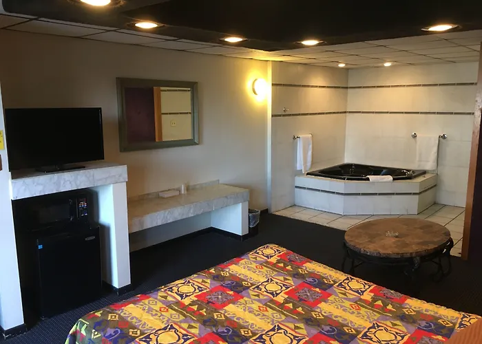 Midway Inn & Suites