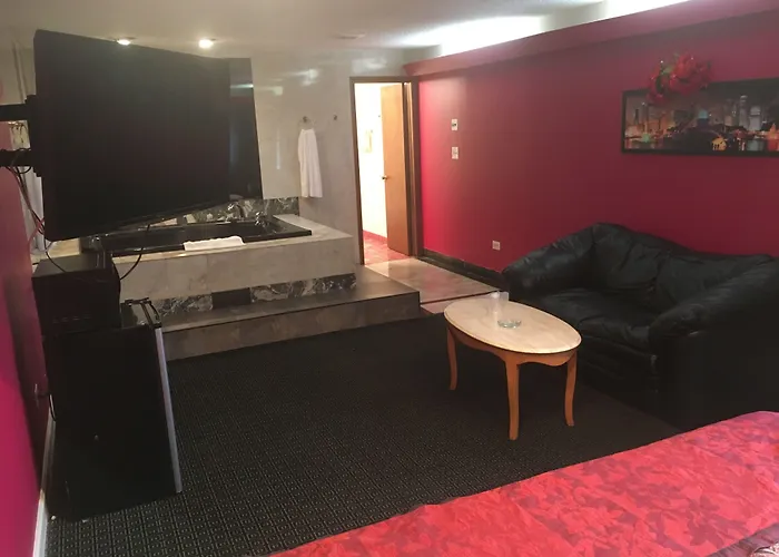 Midway Inn & Suites