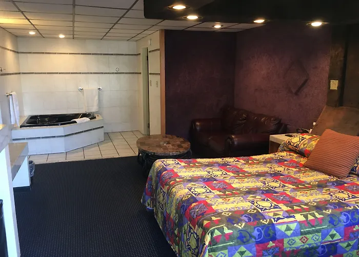 Midway Inn & Suites