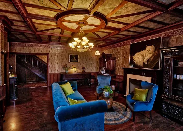 The Inn At 2Nd & C