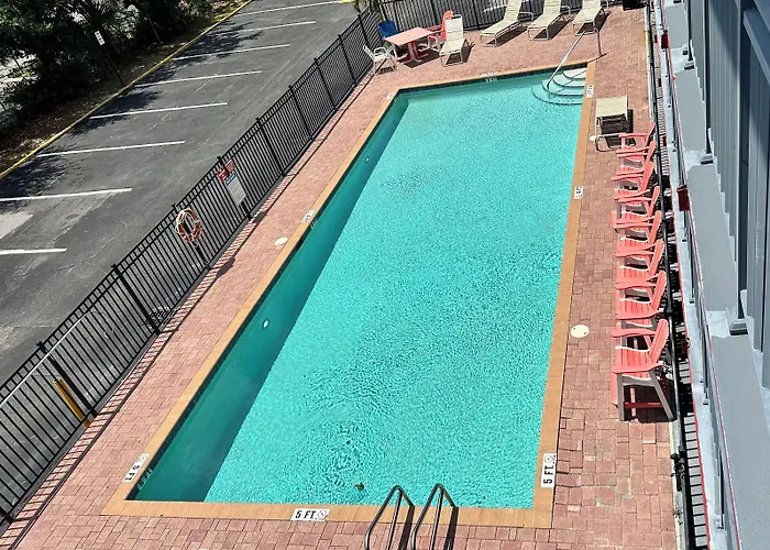 Travelodge By Wyndham Orlando At Heart Of International Drive