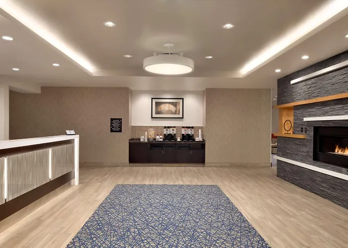 Hampton Inn & Suites Rosemont Chicago O'Hare
