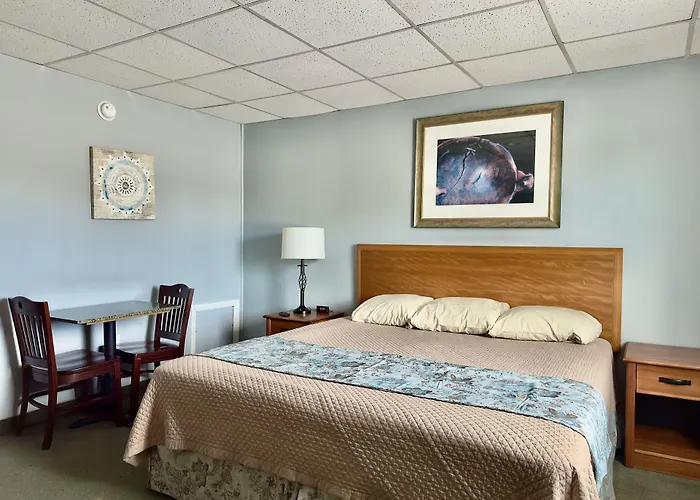 Colonial Valley Motel