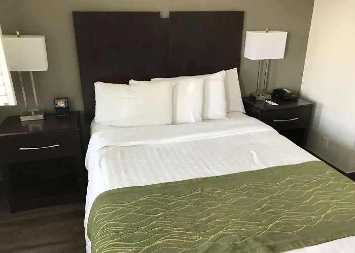 Hi View Inn & Suites