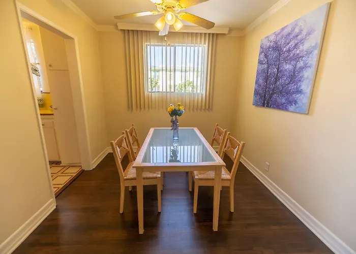 Cal Mar Hotel Suites