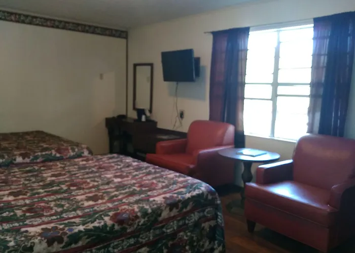 Clarketon Motel - Maggie Valley