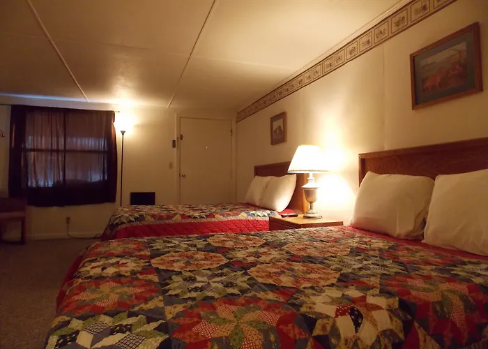 Clarketon Motel - Maggie Valley