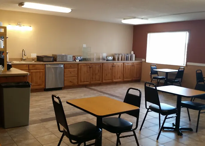 Motel West