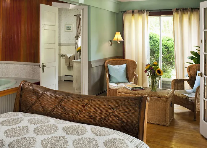 Abbey'S Lantern Hill Inn