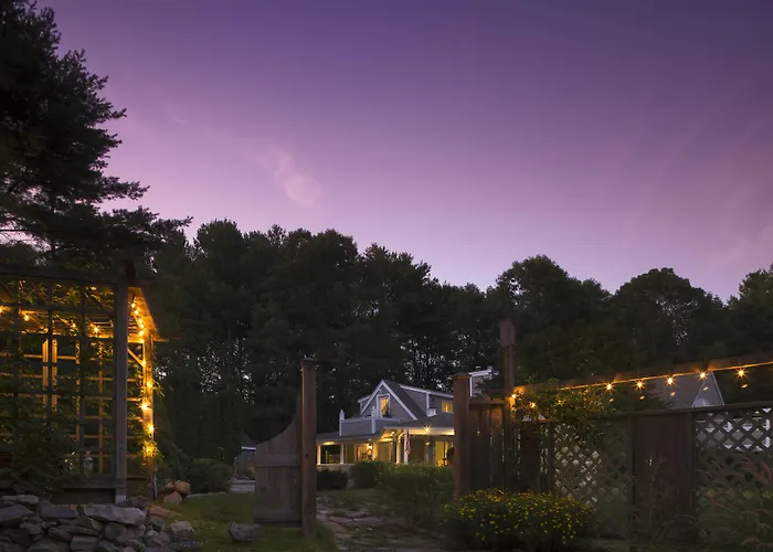 Abbey'S Lantern Hill Inn