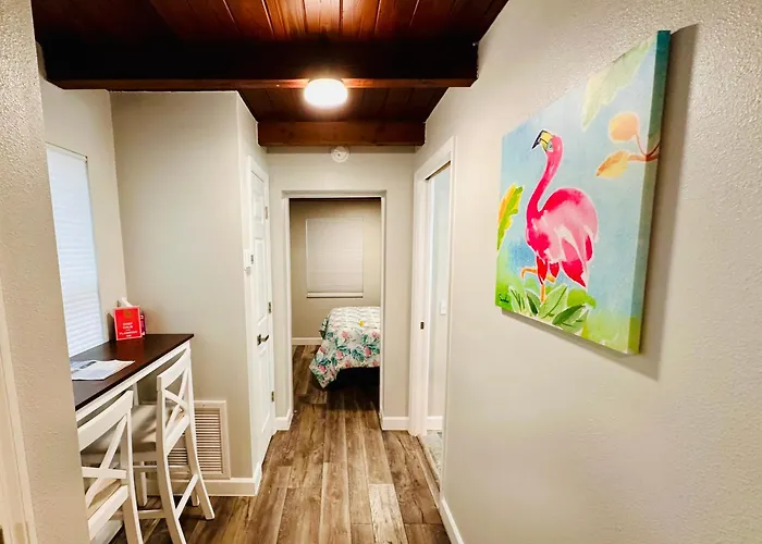 Cottage 32, Flamingo Bungalow - Dora Canal Court - A Downtown, Waterfront Community