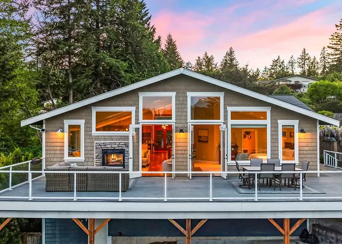 Escape To Gig Harbor'S Most Charming Hideaway