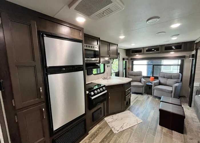 Comfortable 1Br Rv For Mid-To-Long Term Stays