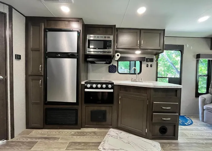 Comfortable 1Br Rv For Mid-To-Long Term Stays