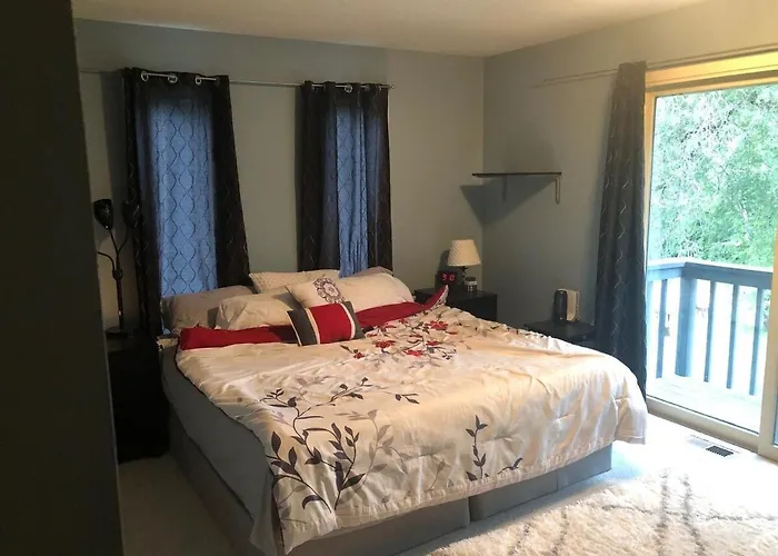 Large Recreational Retreat