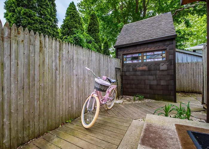 Luxury Driftwood Cottage Saybrook Point