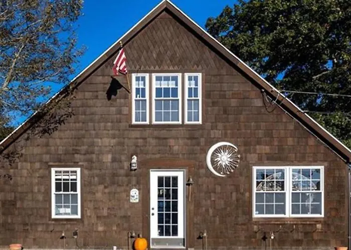 Luxury Driftwood Cottage Saybrook Point