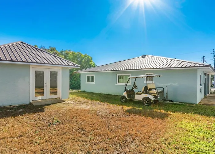 Blue Tide Hideaway - Golf Cart, Sznl Hot Tub, Pets Ok, Free Daily Activities, & More!