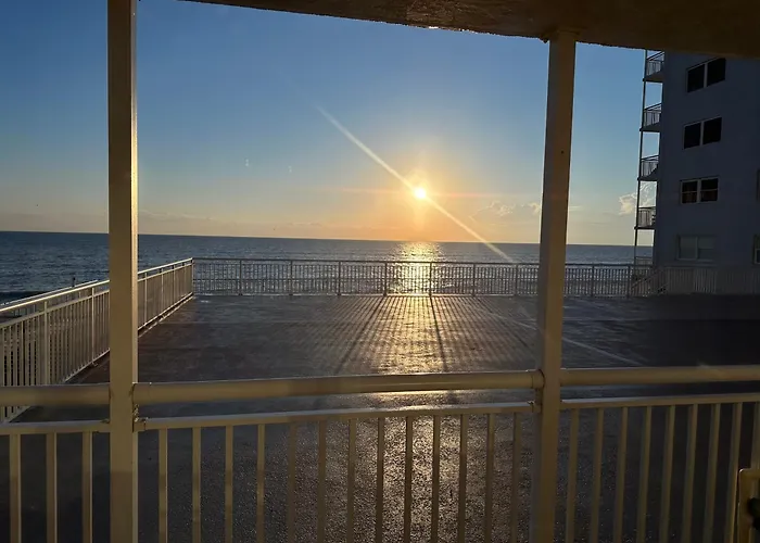 Beachfront Condo, Ocean Views, Near Patrick Sfb