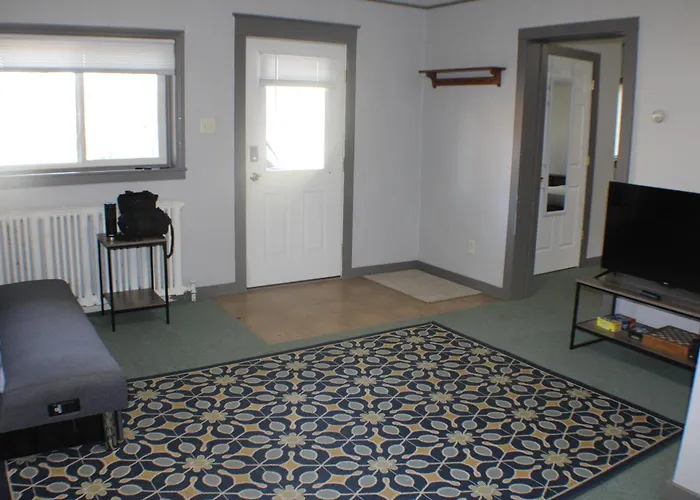 Wp2 Pet Friendly Keweenaw Apt W Ev Charger Onsite